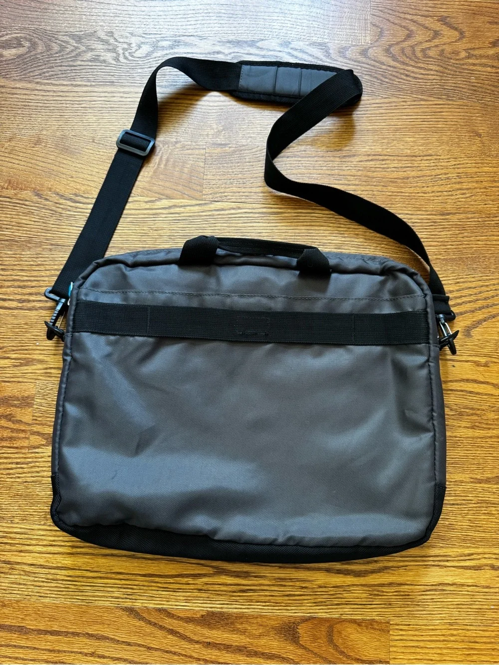 Dell Large Padded Laptop Messenger Bag Briefcase